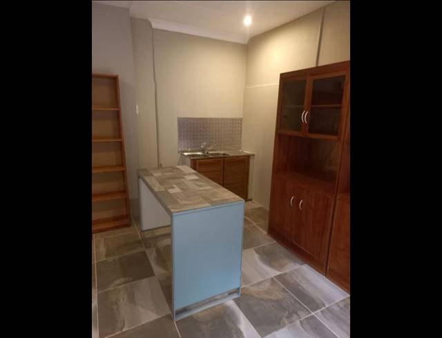 1 BEDROOM PROPERTY TO RENT IN LYTTELTON MANOR